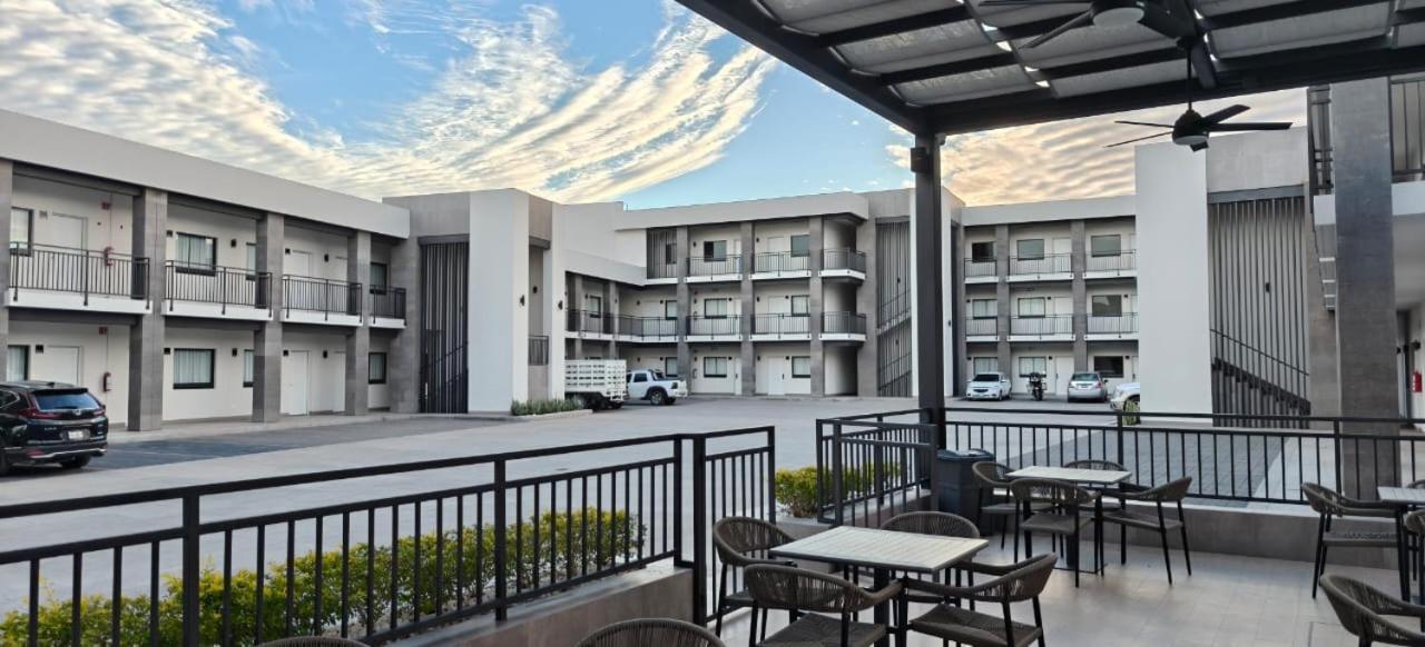 Hotel Gran Avenida, Navojoa Ngoại thất bức ảnh